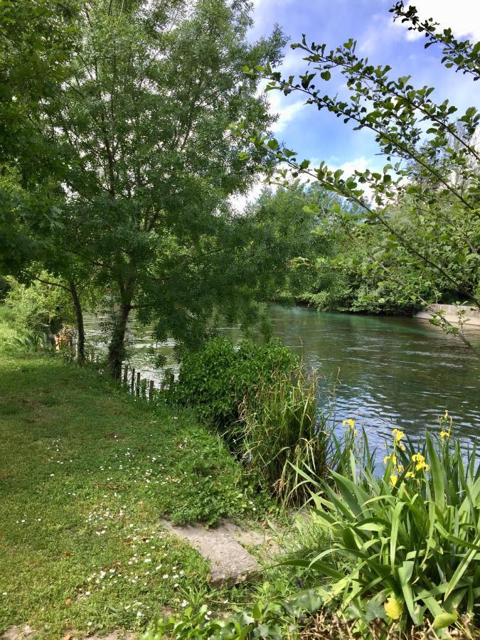 Mas Le Pont Des Aubes Bed and Breakfast LʼIsle-sur-la-Sorgue Buitenkant foto