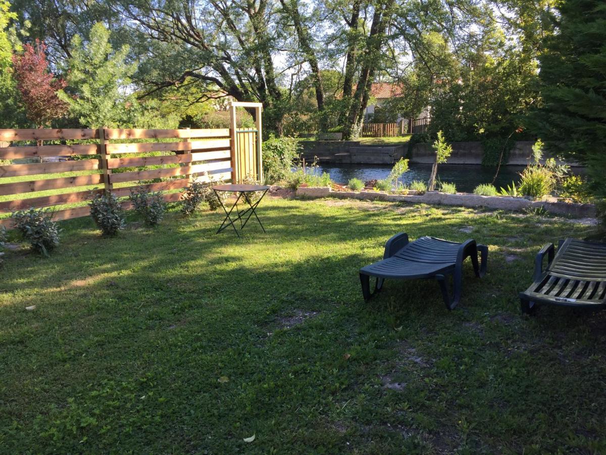 Mas Le Pont Des Aubes Bed and Breakfast LʼIsle-sur-la-Sorgue Buitenkant foto