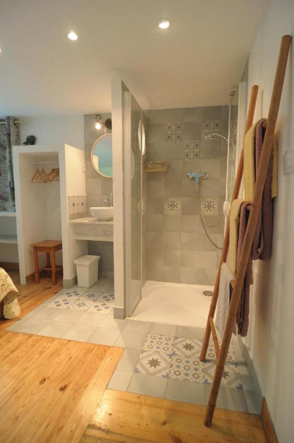 Mas Le Pont Des Aubes Bed and Breakfast LʼIsle-sur-la-Sorgue Buitenkant foto